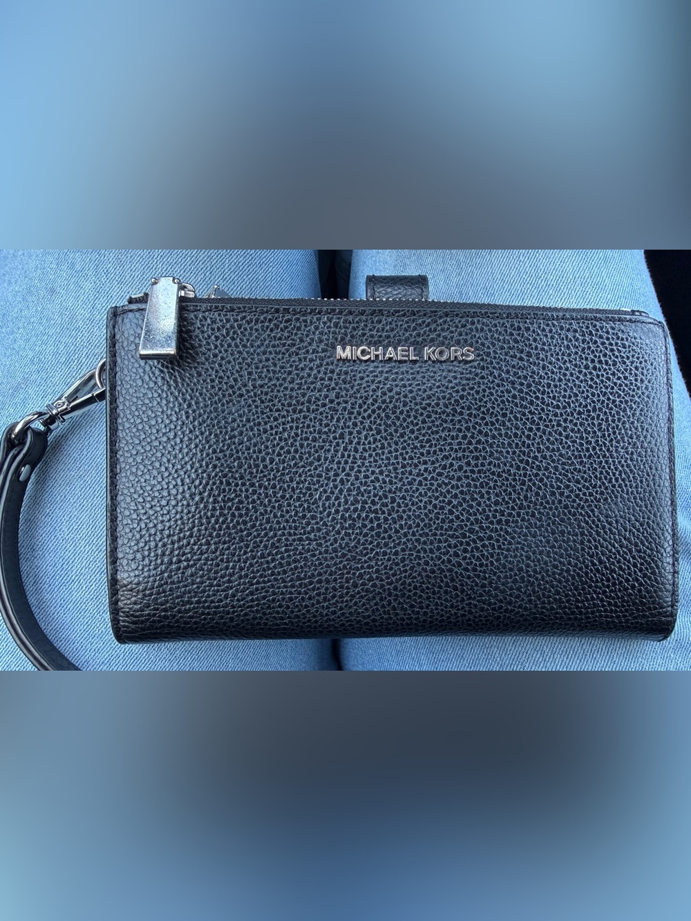 Michael Kors Large Pebbled Leather Smartphone Wristlet wallet